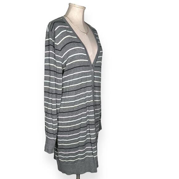 TORRID Boyfriend Cardigan Sweater Longline Button Up Lagenlook Striped Gray 2X - Picture 6 of 12